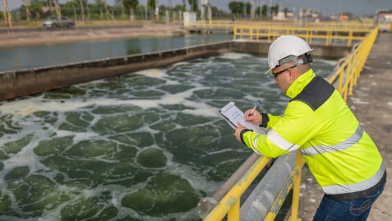 Environmental,Engineers,Work,At,Wastewater,Treatment,Plants,water,Supply,Engineering,Working